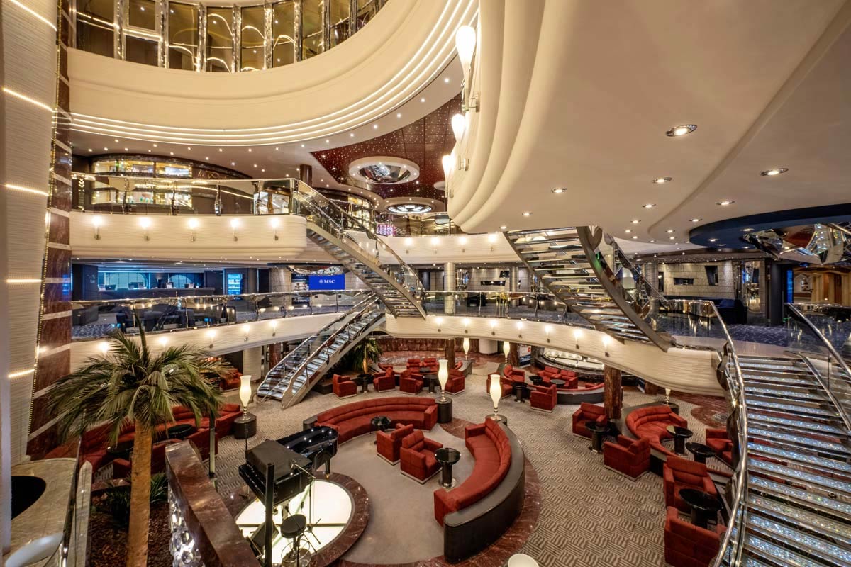 MSC Divina Atrium